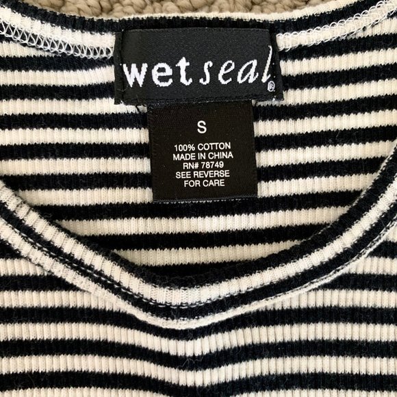 Wet Seal crop top - Picture 3 of 3